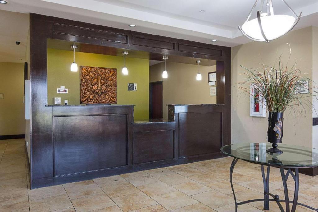 Rodeway Inn & Suites Winnfield Екстериор снимка