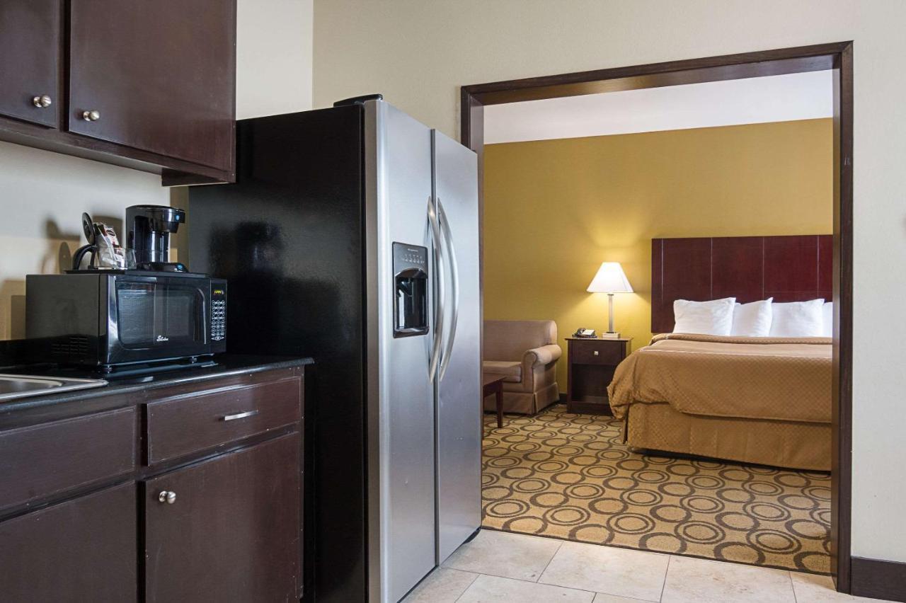 Rodeway Inn & Suites Winnfield Екстериор снимка